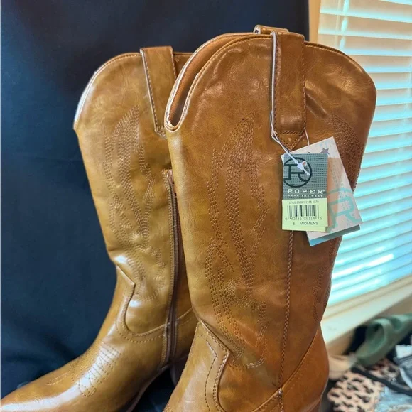 Roper Tan Nettie in Tan-Faux Leather Cowboy Boots. BNIB. Size 8. - Picture 3 of 5